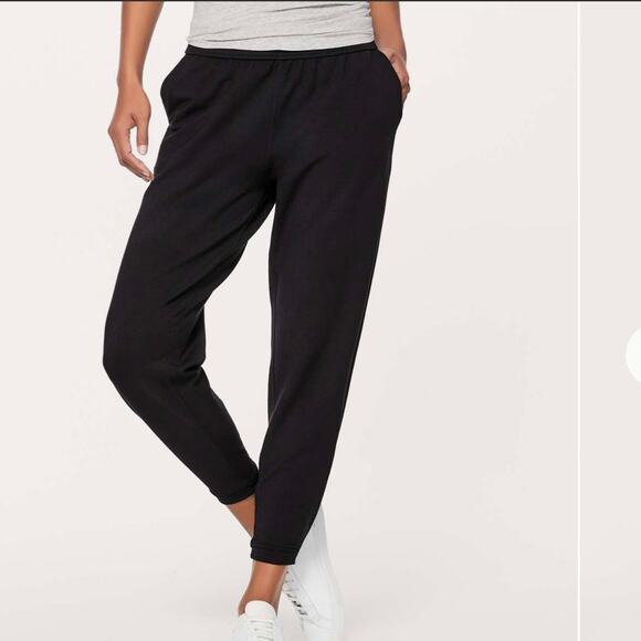 Lululemon Twisted and Tucked Pant Joggers Black Size 6 - Picture 2 of 9